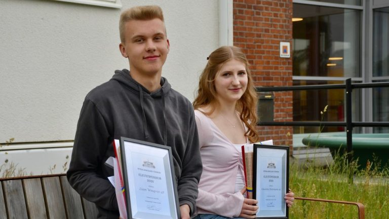 Liam och Charlotte prisades för omtanke på Withalaskolan